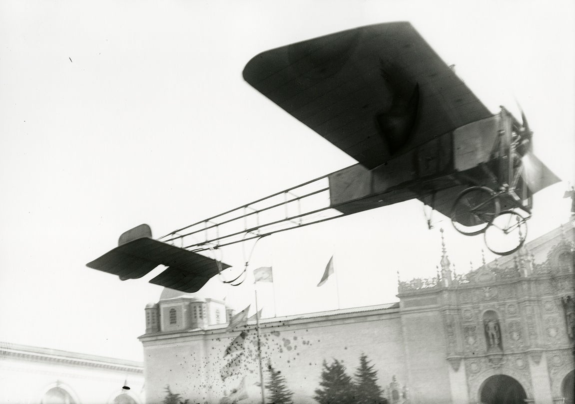 Charles F. Niles taking off in his Huntington monoplane from the North Gardens at the Panama-Pacific International Exposition, San Francisco  1915 