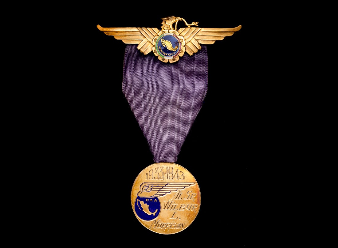 Mexico Civil Aviation award of merit to Mexicana de Aviación pilot Wilbur L. Morrison  1943 