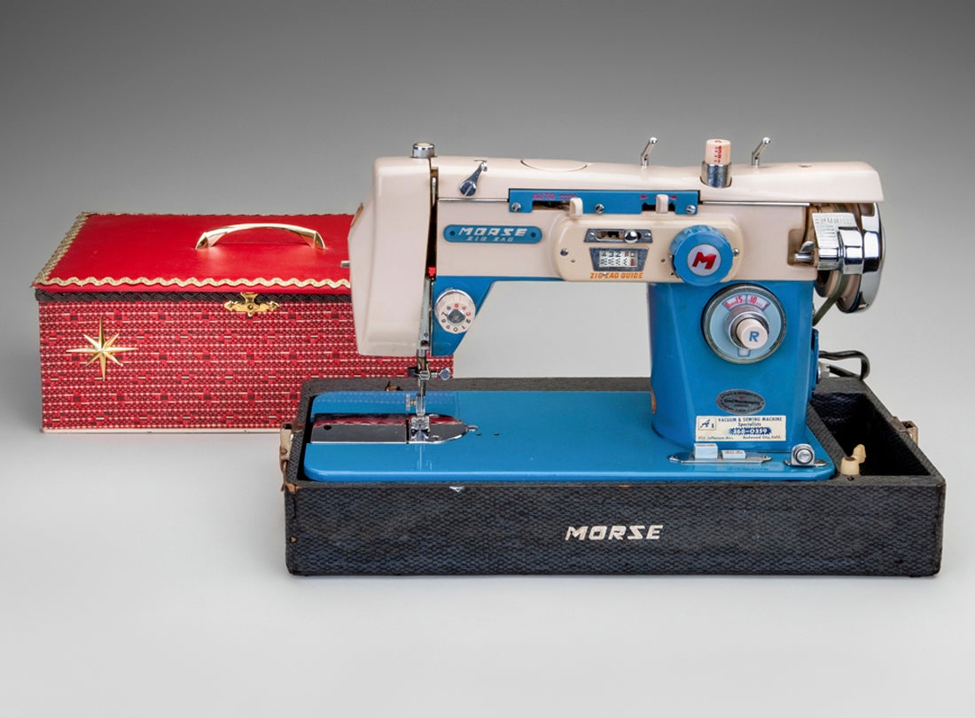 SETTING UP MACHINE SERIES: How to Thread a Vintage Sewing Machine 