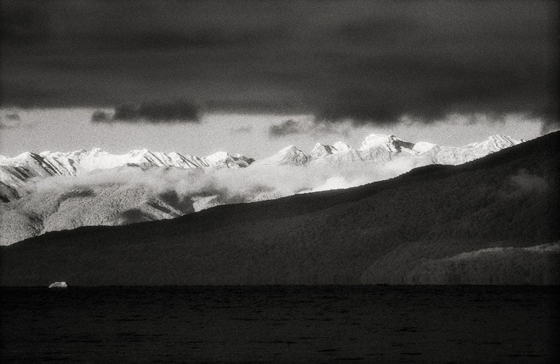 Dana Peaks, Lake Te Anau, New Zealand  2016