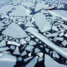 Fishing boats trapped by breaking ice  2009